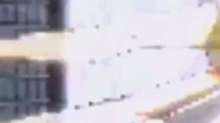 ขนสีน้ำเงินและตาสีแดงทนไม่ได้