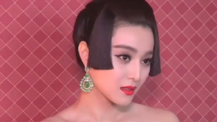 ฟ่านปิงปิงเคยพูดแบบราชินีในยุคแรก ฮ่าๆๆๆ ช่างเป็นตัวตนที่แท้จริงเสียเหลือเกิน