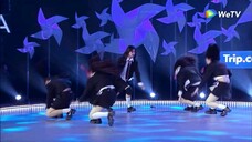 【王嘉尔】DNA动了,节目中有选手表演翻跟头可把森尼老师激动的,说就是一整个梦回