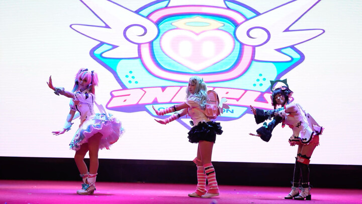 Performed “Fumeng Angel” on stage at Harbin Institute of Technology in Weihai!