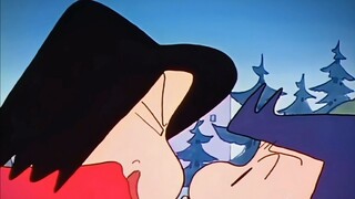 Kazama was bullied by elementary school students, and Shin-chan wanted to fight them off