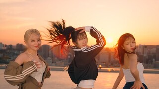 UAU Attitude Performance Video