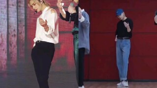 【黄铉辰】舞台版 vs 练习室版 | 同步率惊人！！Stray Kids 门面主舞黄铉辰 “我们家” 同屏直拍对比（Cover 2PM）