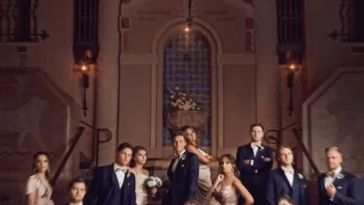 Yang di tanah itu jelas-jelas vampir!