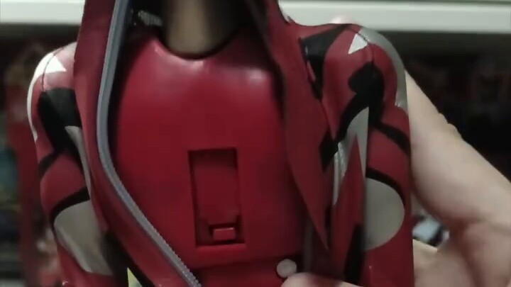 Asmus Toys ULT001 12-inch Ultraman series Ultraman Geed Geed Review