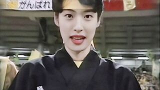 يا للهول! آلة حصد صرخات الفتيات، لكن للأسف هي مستقيمة!