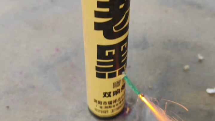 10-Minute Epic Cannon Battle Blasts Iron Pots to Pieces!