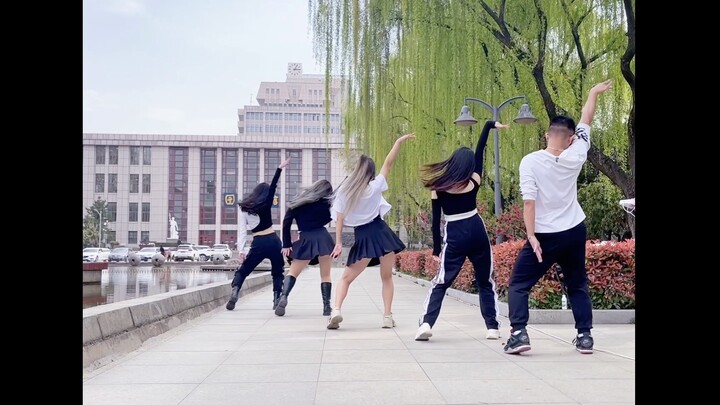 【Xi'an Jiaotong University】How do Kpop people walk on campus?