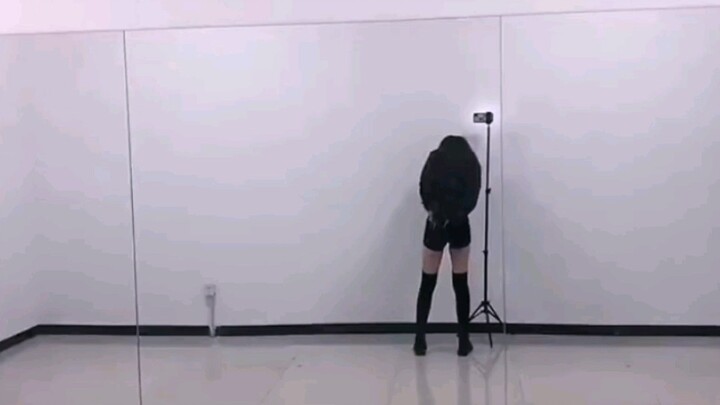 Yu Yan's "Kill This Love" dance cover