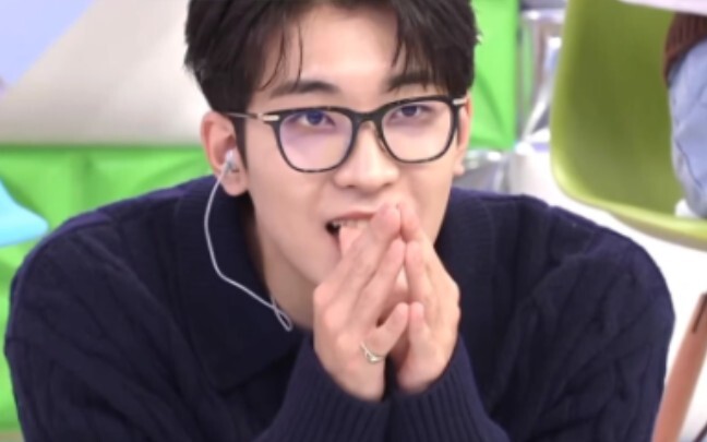 [All Wonwoo] A dream guy for straight women—his husband‑material vibe is practically spilling off th
