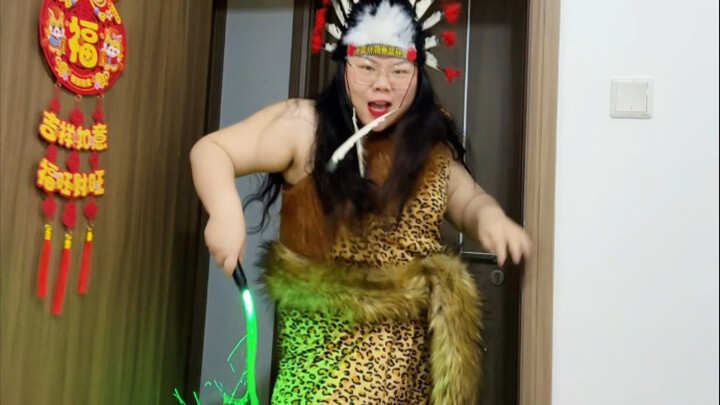 Fiber-Optic Dance? How could a sizzling little dance like this possibly miss me? Taking down Old Zha