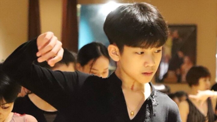 【Wang Chongmo】You got this beautiful boy born in 2007 with your strength