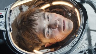 "寄生虫"导演奉俊昊！2025科幻大作《编号17》首曝预告，"新蝙蝠侠"帕丁森主演