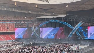 我和偶像同台？！演唱会放生自己指南