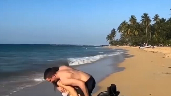 Sedih memang, tapi mereka saling mencintai.