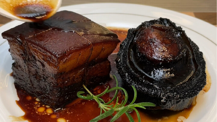 محار أسود ذهبي أكبر من رأسي!