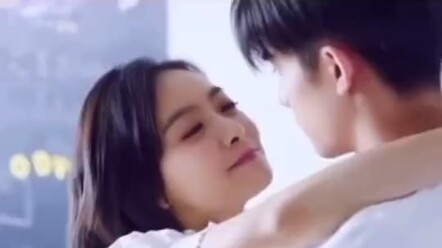 Khi bị nữ côn đồ quấy rối, học ngay một chiêu hạ gục đối thủ!