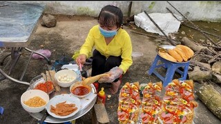 Lần đầu tiên cả xóm giành nhau mua bánh mì nướng muối ớt siêu ngon của Nàng Út Ống Tre