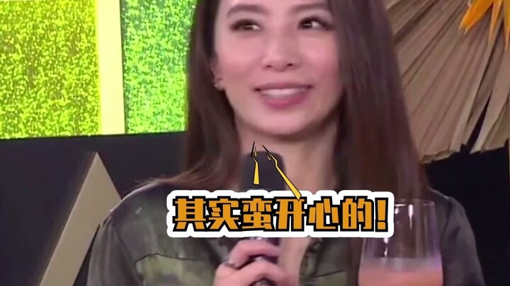 Cứu với! Ai mà ngờ được người nam tính nhất trên sân lại là Điền Phú Trinh!