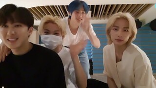 【Stray Kids】siaran langsung ruang latihan vlive memotong Pintu Belakang kecepatan ganda dan Menu Ila