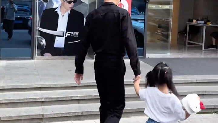 พาน้องๆชั้นประถมศึกษาไปดู