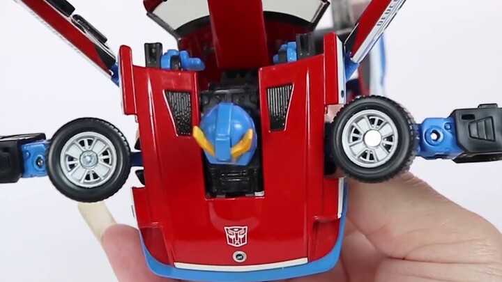 Stylish, beautiful and well designed! This Transformers Autobot toy is really fun!