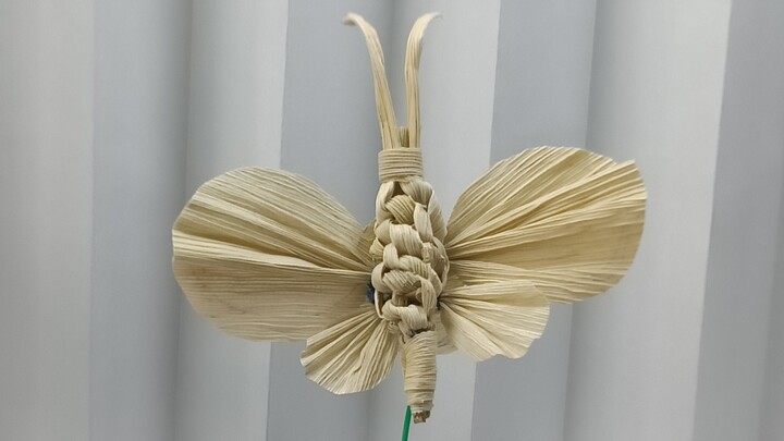 DIY Corn Husk Butterfly Craft | Natural Home Decor Idea