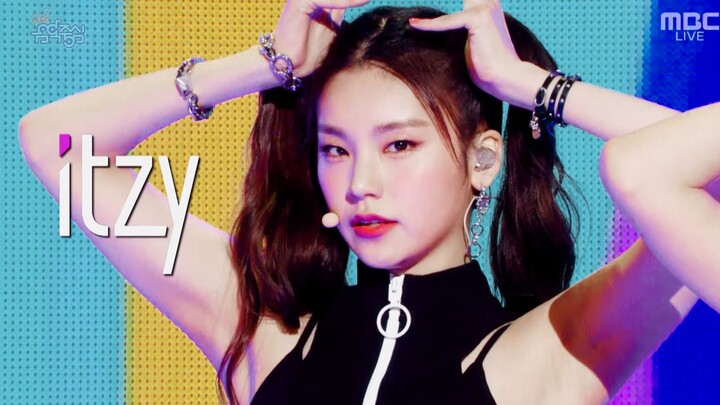 ITZY, who stunned Korean fans right from their debut—the place where love begins~ DALLA DALLA one-cl