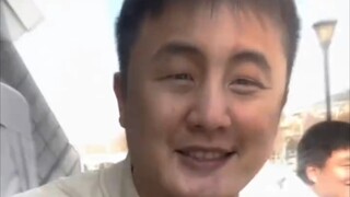 Chiyo hẳn rất vui khi nhìn thấy tác phẩm của mình.
