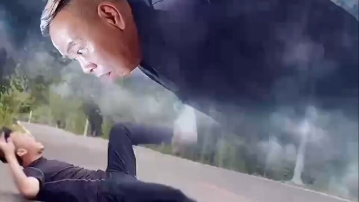 Elder Mistakes Himself for Being in a Coffin, Comes Out for Some Air and Scares the Whole Village!