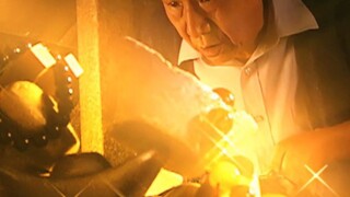 老房子拆迁老人不愿搬走，原来是因为家里藏有宝藏