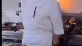 Benar-benar tertawa terbahak-bahak...