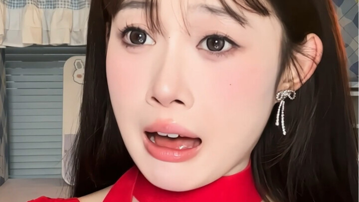 Lật kèo làn da trắng lạnh! Hóa ra bạn cùng phòng trắng thế này là nhờ thứ này đấy!