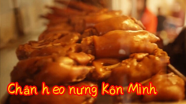 Barbekyu Kunming China: Kaki Panggung