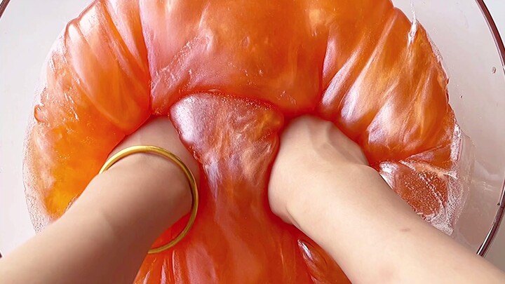 คุณชอบสระว่ายน้ำสีส้มหรือไม่?