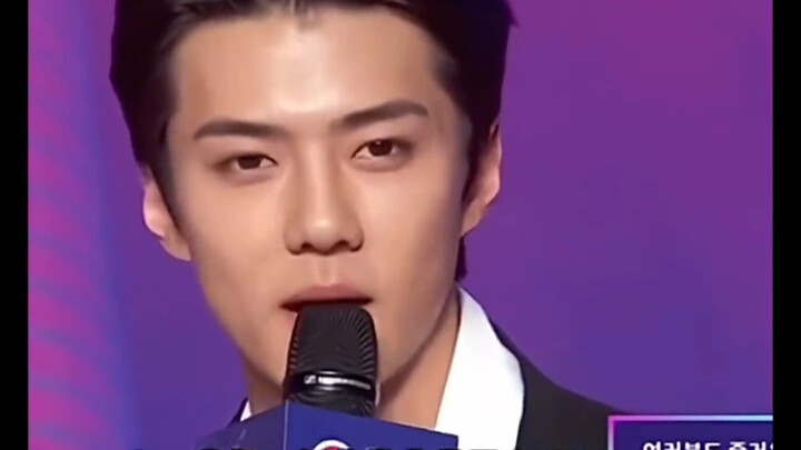 เซฮุน-เอ็กโซ ที่พูดภาษาจีนในงานประกาศรางวัล MAMA เมื่อ 7 ปีก่อน