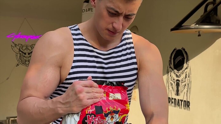 战辉的吃辣等级超过了大部分湖南人
