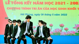 Anh chị Cấp 3 quay lại trường Cấp 2 quẩy như vầy đủ sung chưa