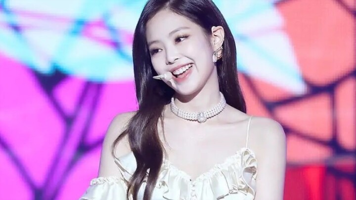 【JENNIE| โซโล】“ช่วงเวลานั้นคว้าอันดับหนึ่งที่นับไม่ถ้วนและเป็นหนึ่งเดียว”