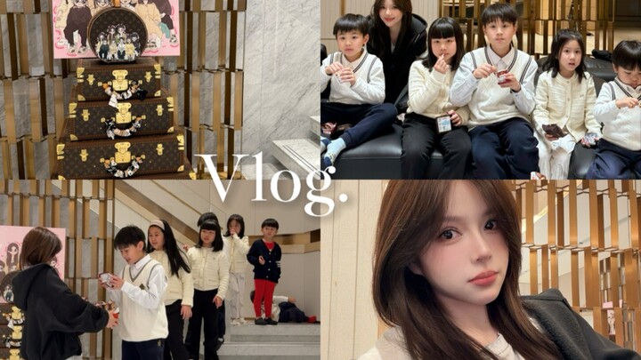 Baby-Flirting Vlog | Who on earth had seven kids in a row? 😳 Oh, it’s my friend!