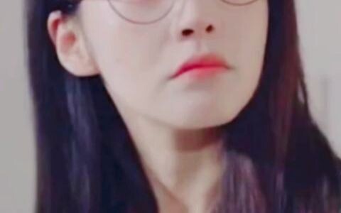 "Tôi vẫn đang đóng vai một học sinh trung học ở độ tuổi 30, mọi người sẽ nói rằng tôi đang giả vờ dị