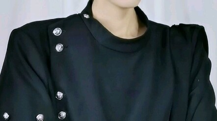 [Plot Twist] This Mermaid Is Blinding My Eyes!