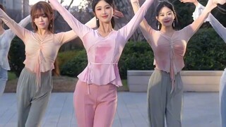 การแสดงเต้นรำ "หลั่วเหล่าไป๋"