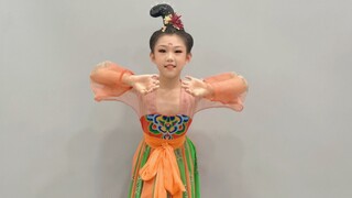 Xiaodouzi yang berusia 10 tahun menantang Sun Can dan Tang Yin di Piala Taoli
