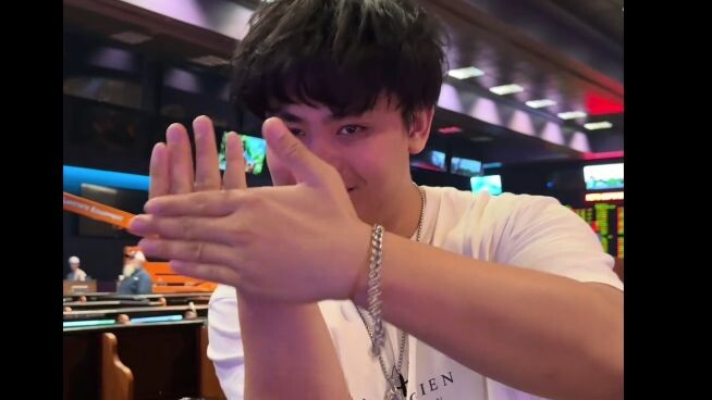 下巴掉了：这辈子我也没想到手指魔术能到这个级别