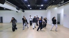 Baekhyun "Elevator" Dance Practice