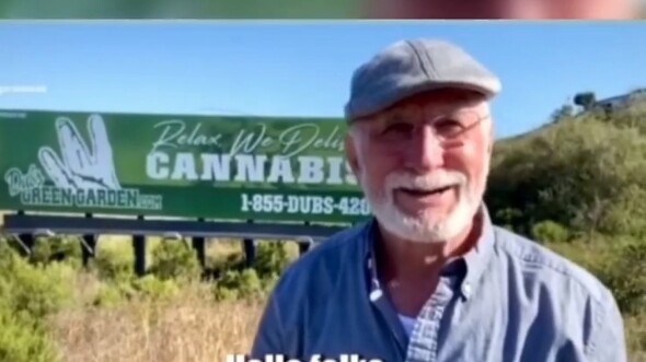 美国毒贩三十三年出狱后，大麻竟然合法了 世界变化快 # 懵逼