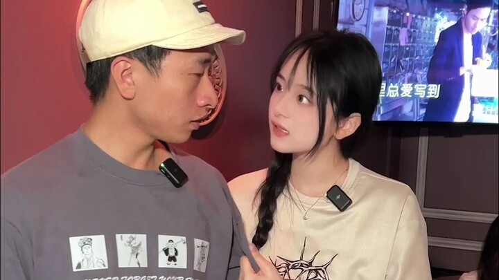 Rốt cuộc là “sa thải! Cút! Cút!” hay “tài lộc ào ào”?
