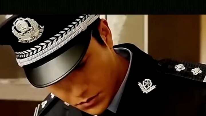 Ông nội ít nói, mỗi ngày chỉ nói tám chữ.