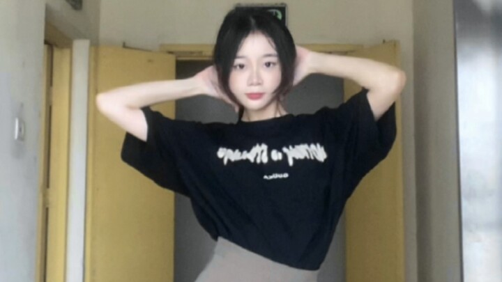 I dance the Jingle Bells dance, and Blackpink also dances the Jingle Bells dance, which means I danc